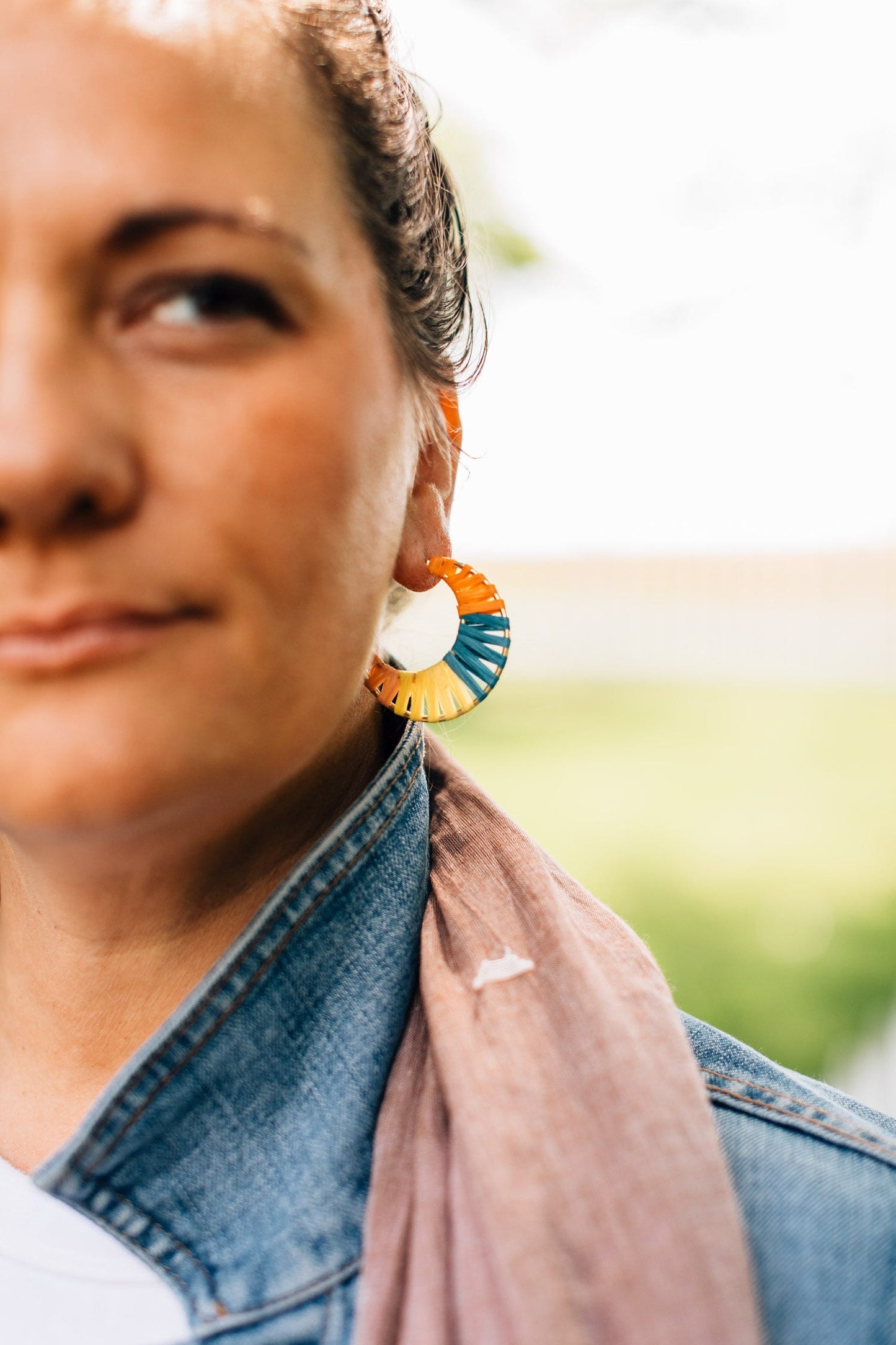 Earrings post wrapped crescent raffia 1.75D multi