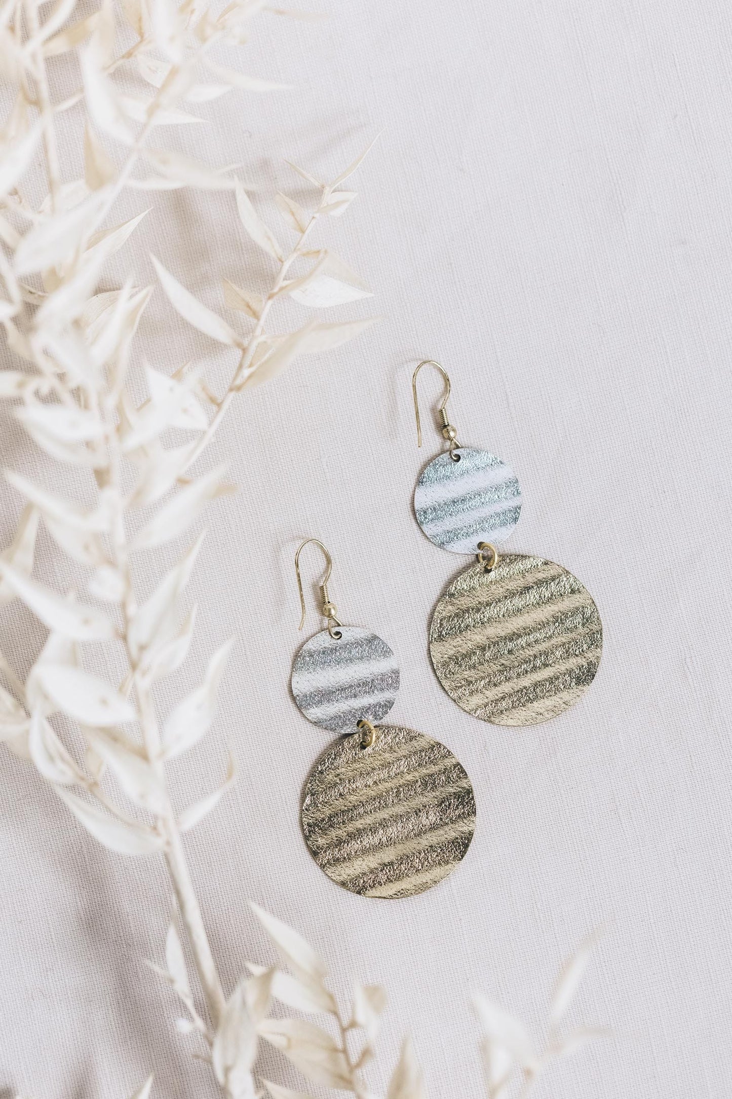 Earrings large/small wavy discs metal 3L gold/silv