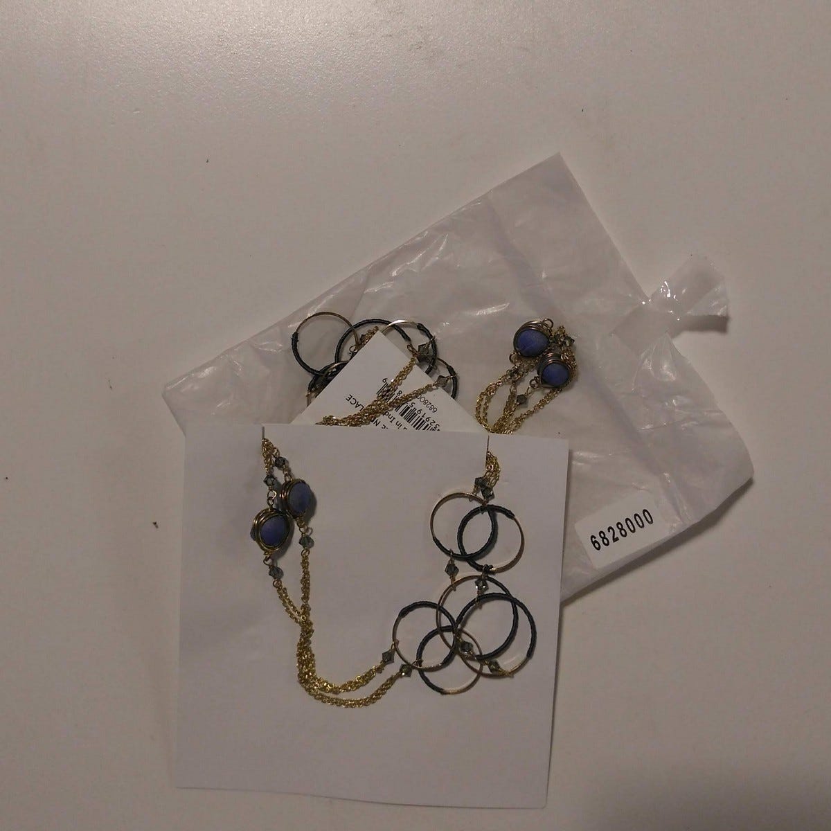 Necklace thread wrap crcls/bds fn chn 47L gld/blu
