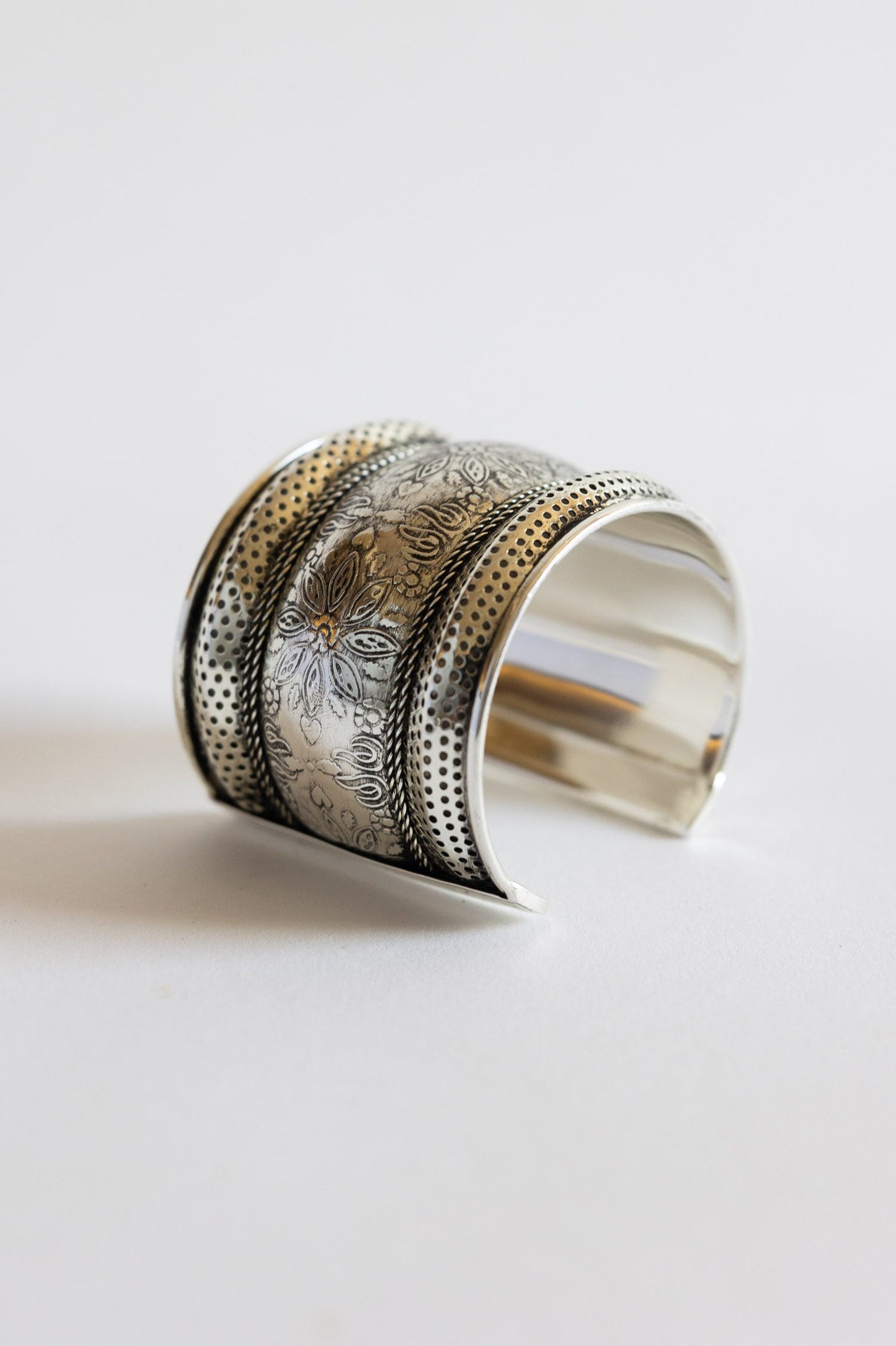 Bracelet cuff embossed floral brass 2.25W silver