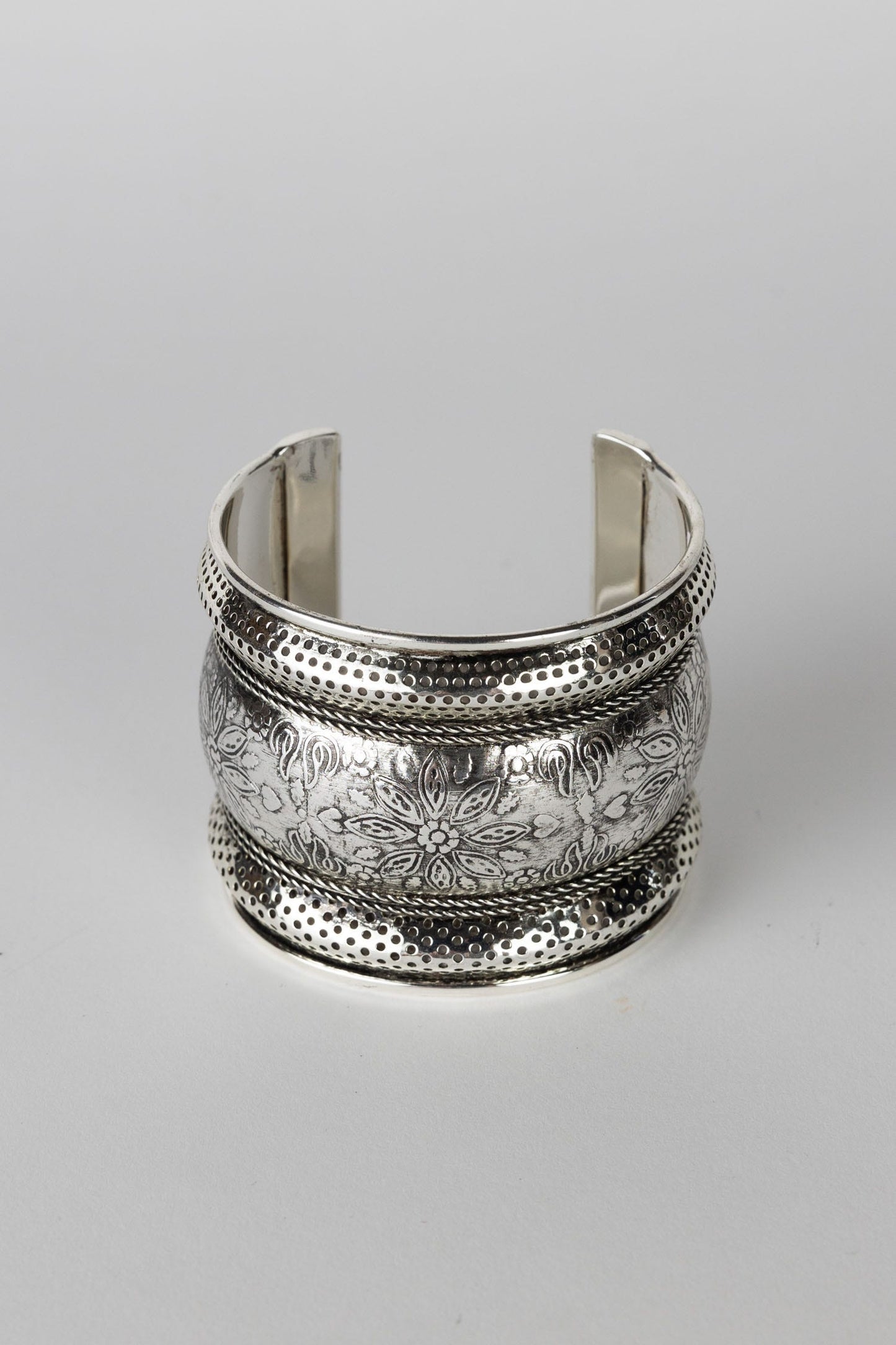 Bracelet cuff embossed floral brass 2.25W silver