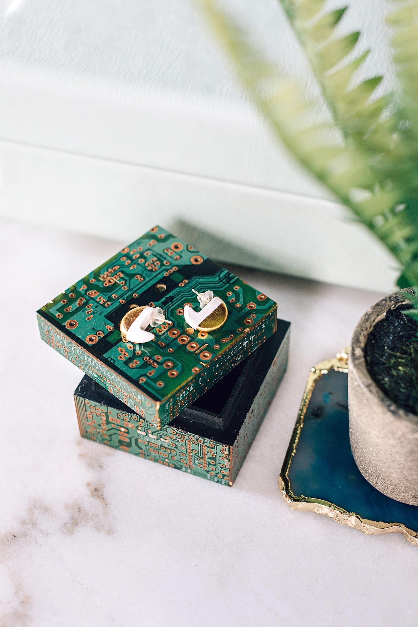 Box circuit board/MDF 3sqx2 grn
