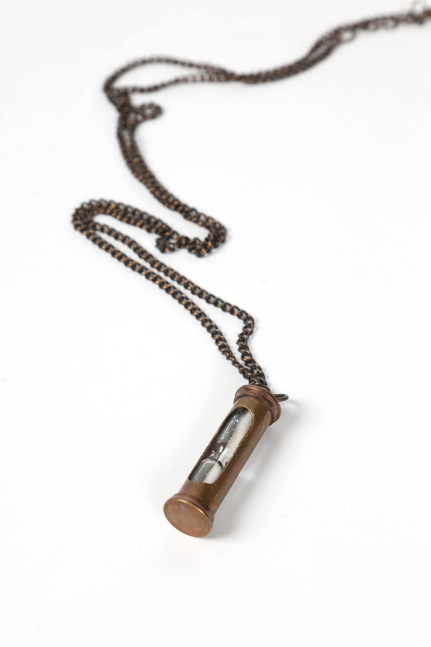 Necklace mini hourglass on chain 2Hx32L br color