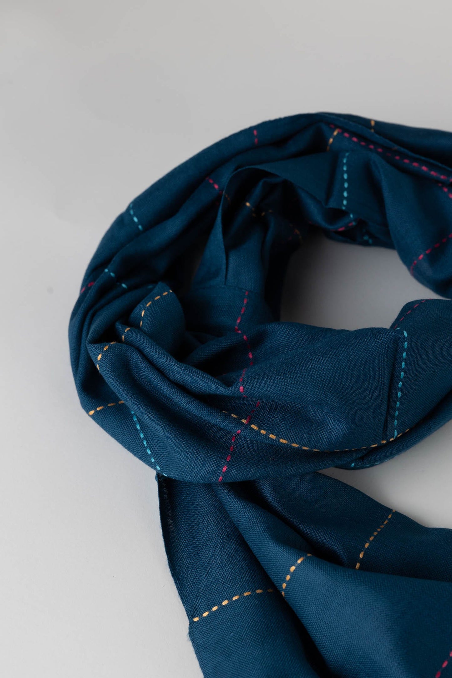 Scarf kantha stitch sqs viscose 70x20 blue/multi