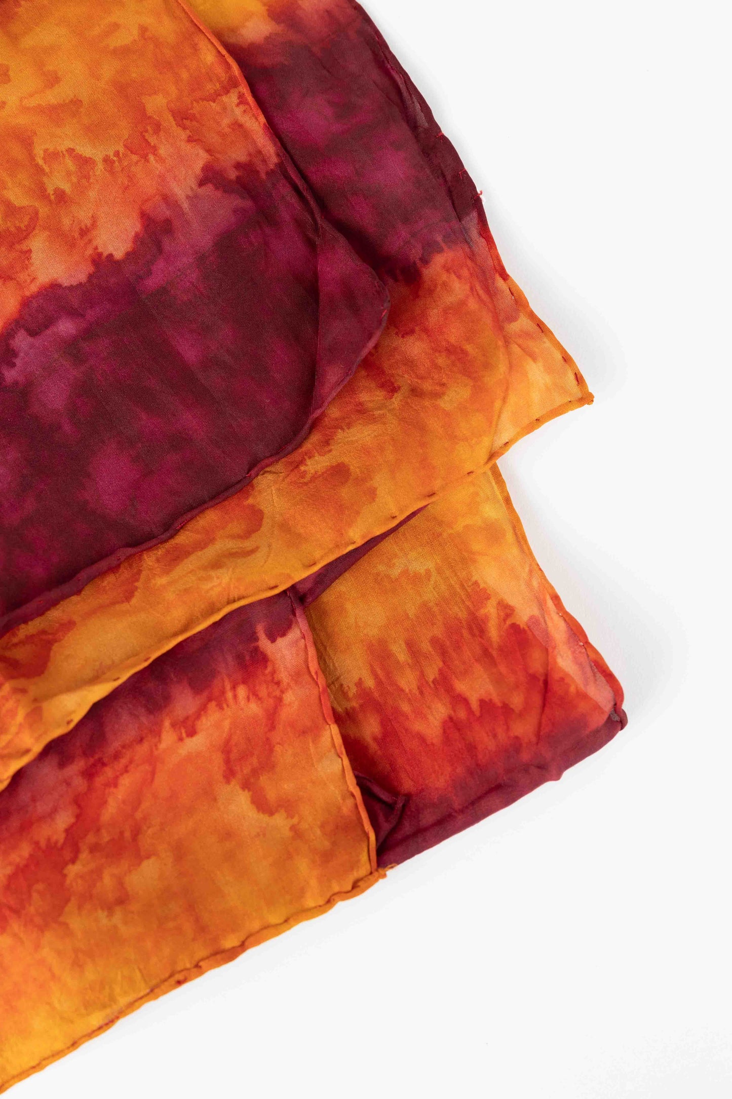 Scarf tie dye sunset recyc silk 70x28 red/orng/yel