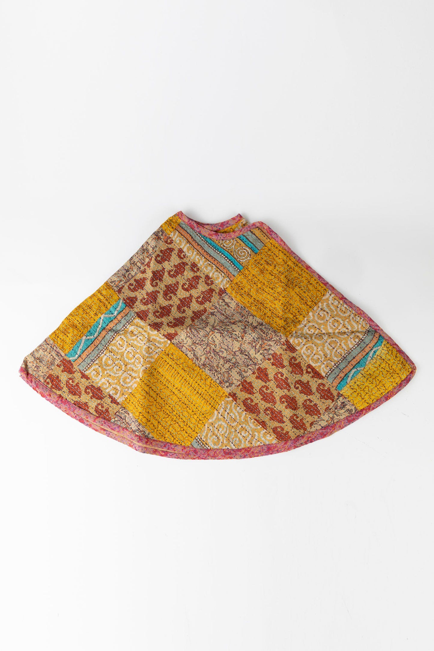 Tree skirt kantha stitch patch cttn/silk 40D asst