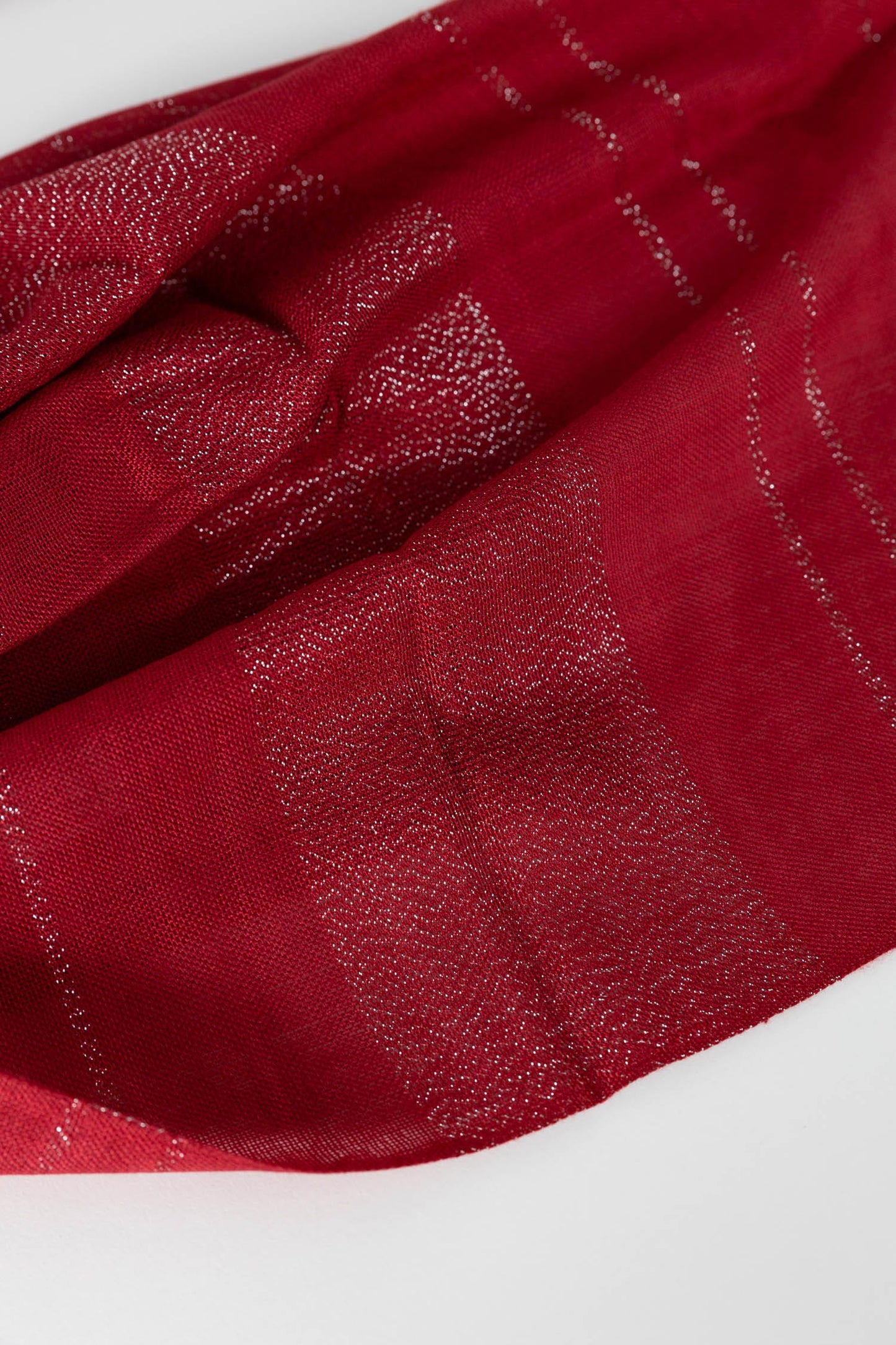 Scarf solid w/metalic bands viscose 70x28 red/silv