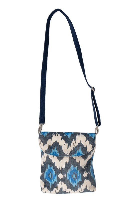 Purse around town ikat/web strap 9Wx10H blues/wht