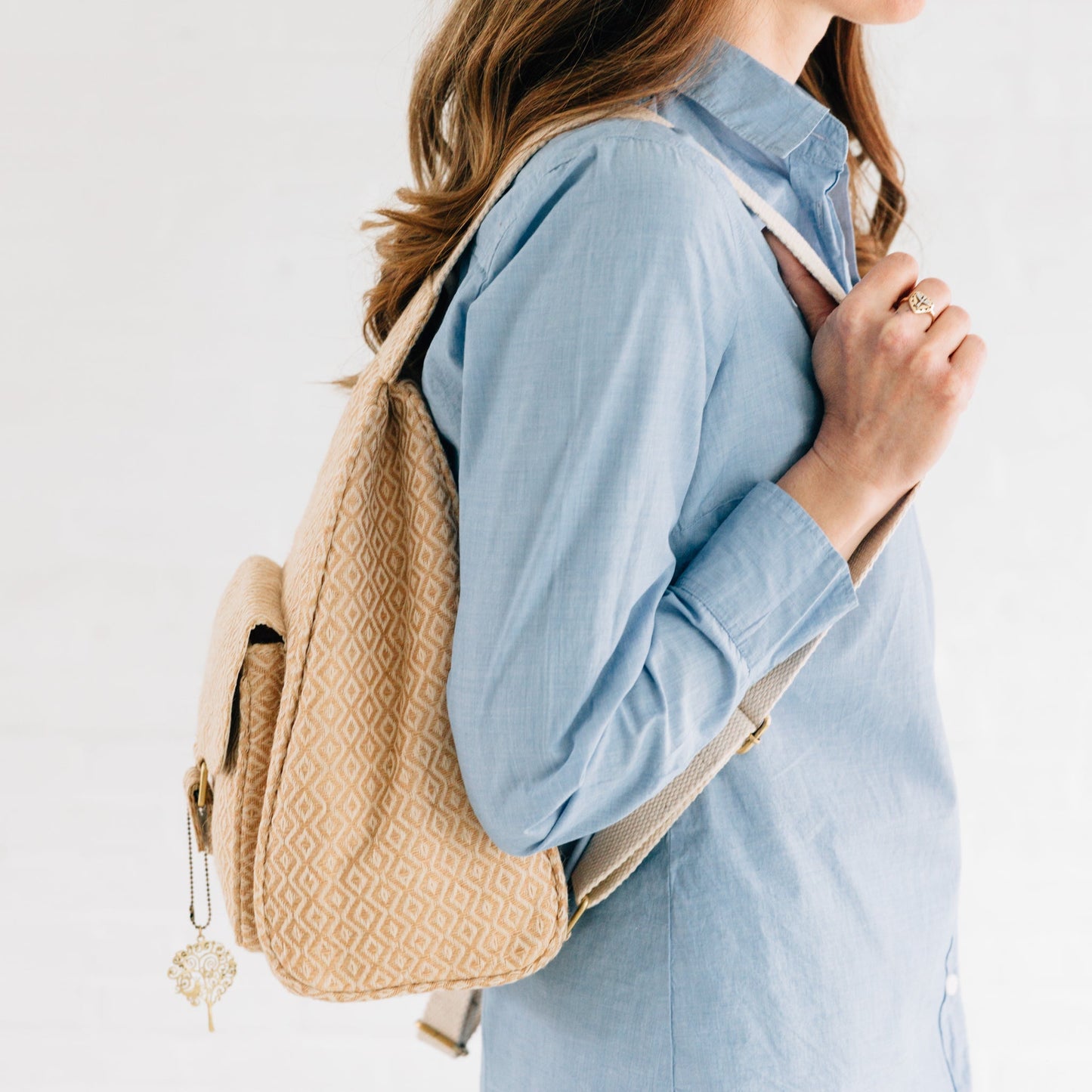 Backpack mini triangular jute/cttn 9Wx12H tan/ivry