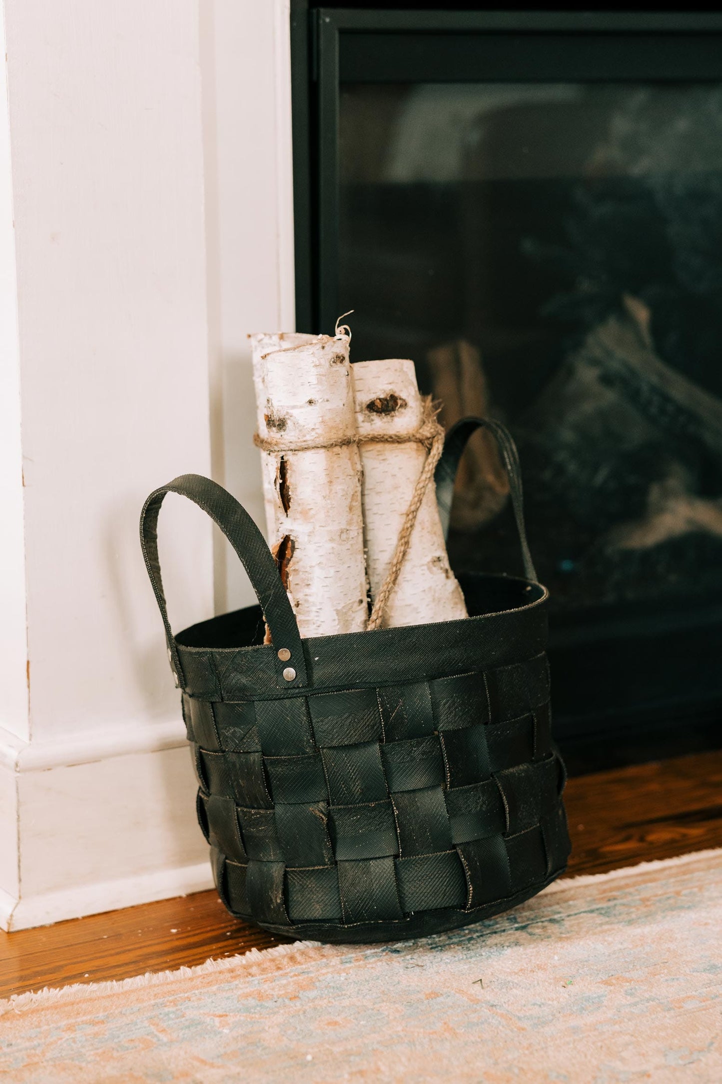 Tote w/handles woven recycled tire 12Dx10H black