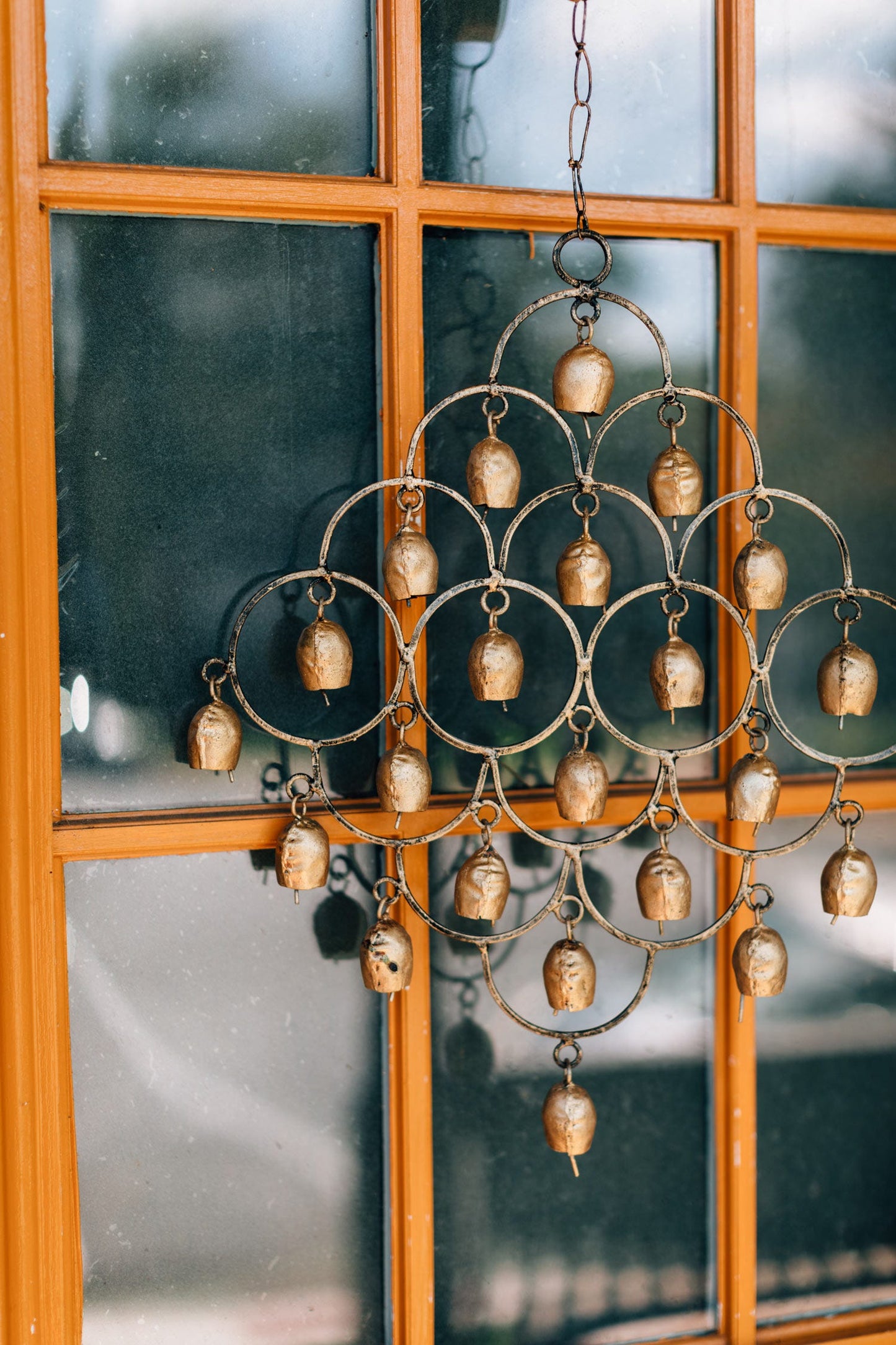 Chime circles in dmnd 23 bells iron 15sq antq gold