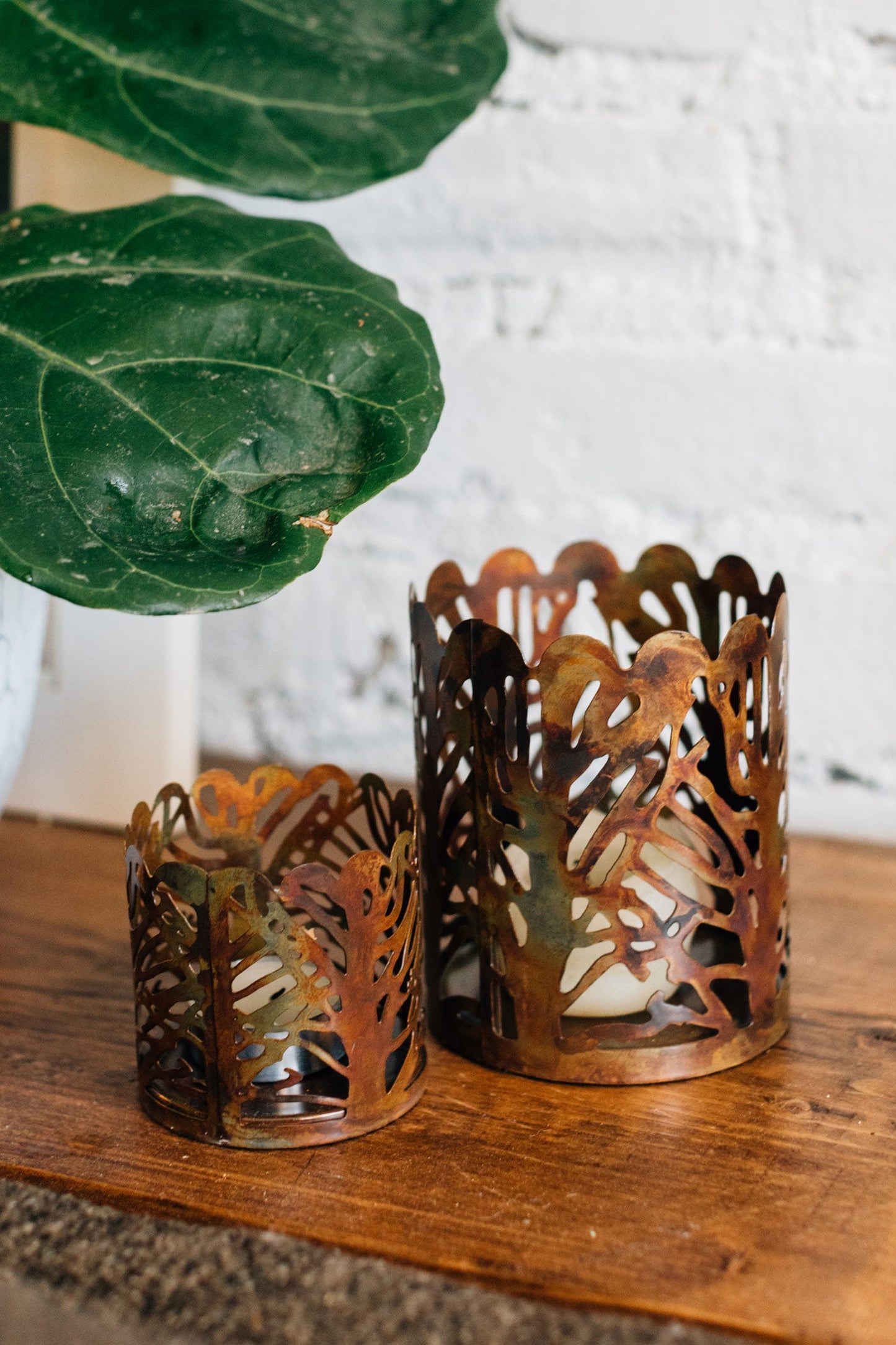 Candle holder crcl of trees mtl 3.5Dx4H copper