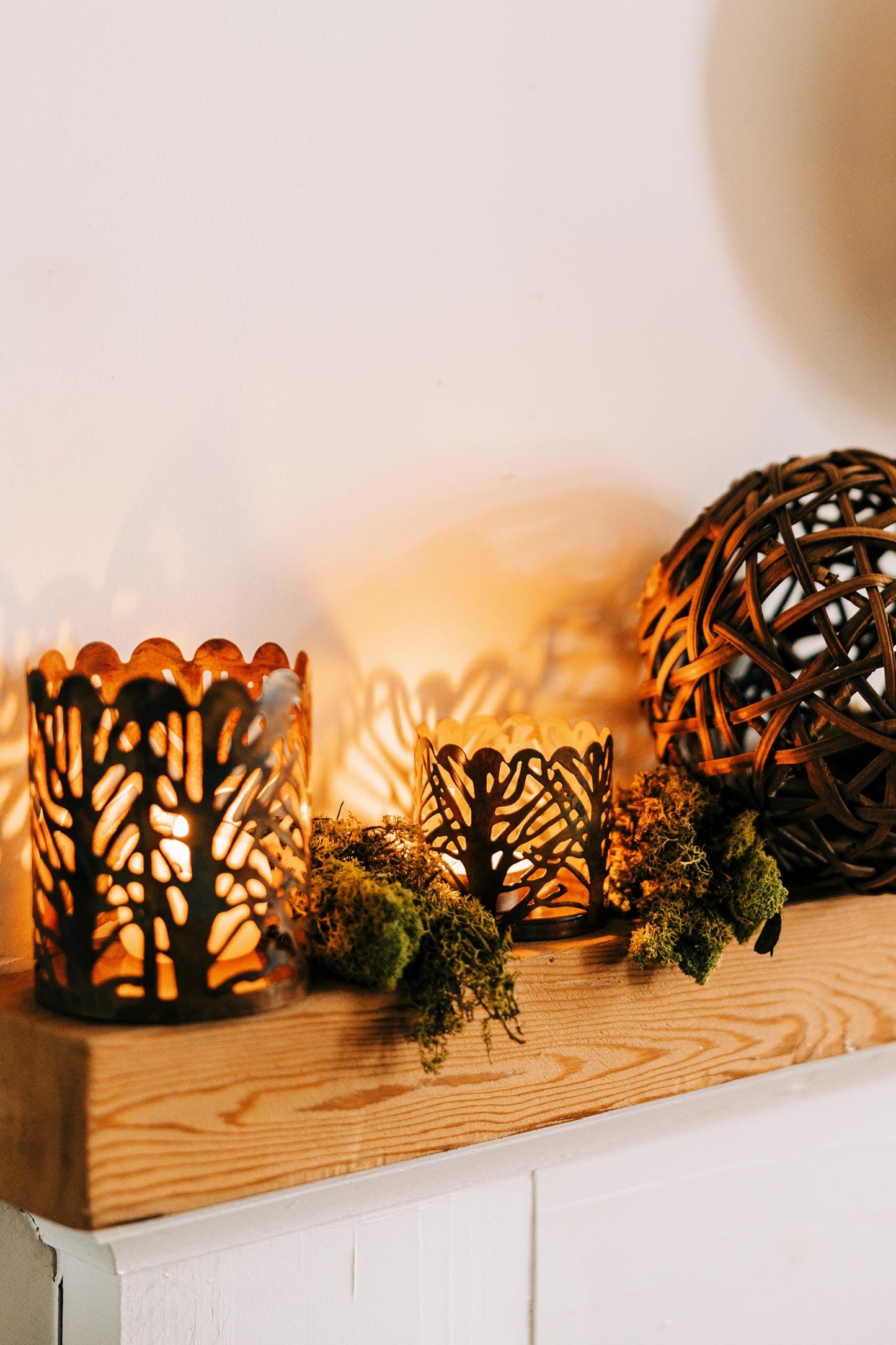 Candle holder crcl of trees mtl 3.5Dx4H copper