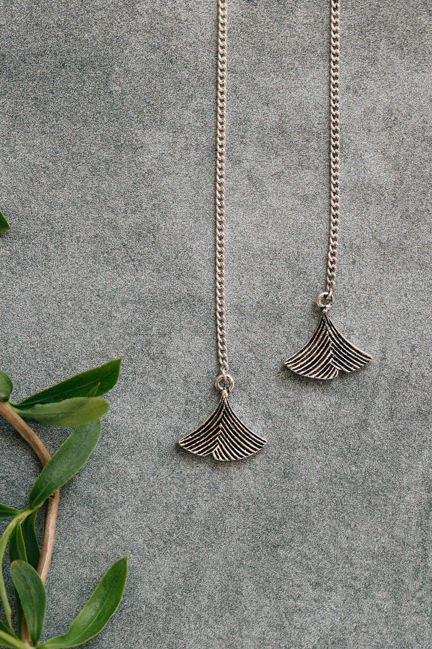 Earrings pull through ginkgo leaf strlg 4L silver