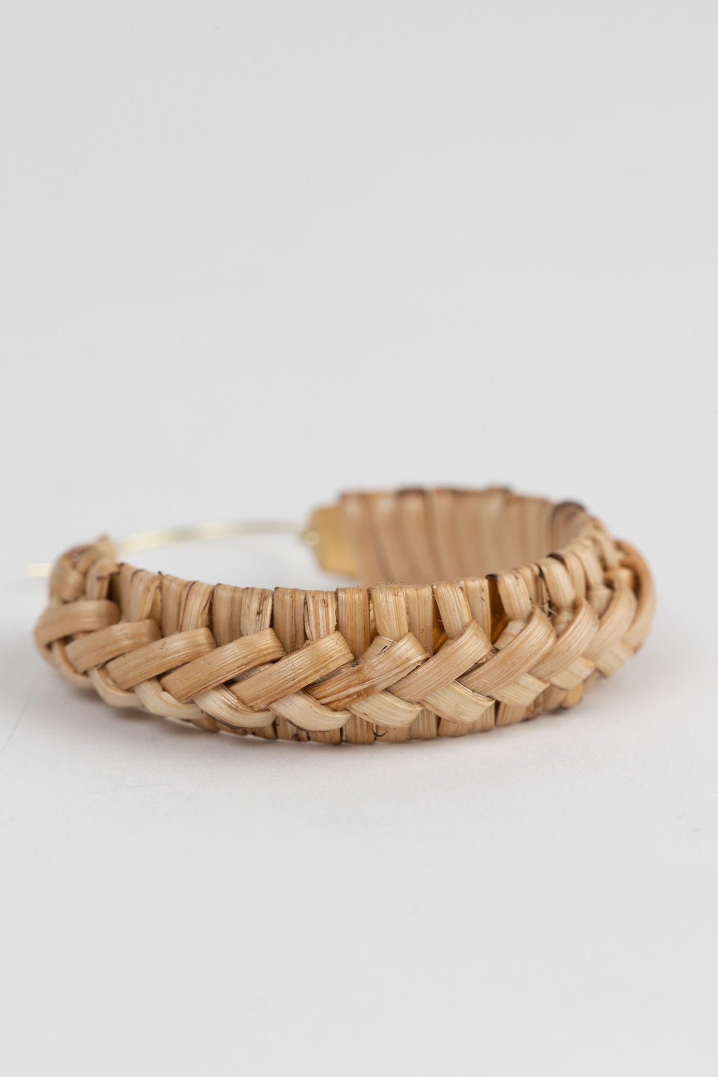 Earrings hoop wrapped cane 2D/2.5L tan