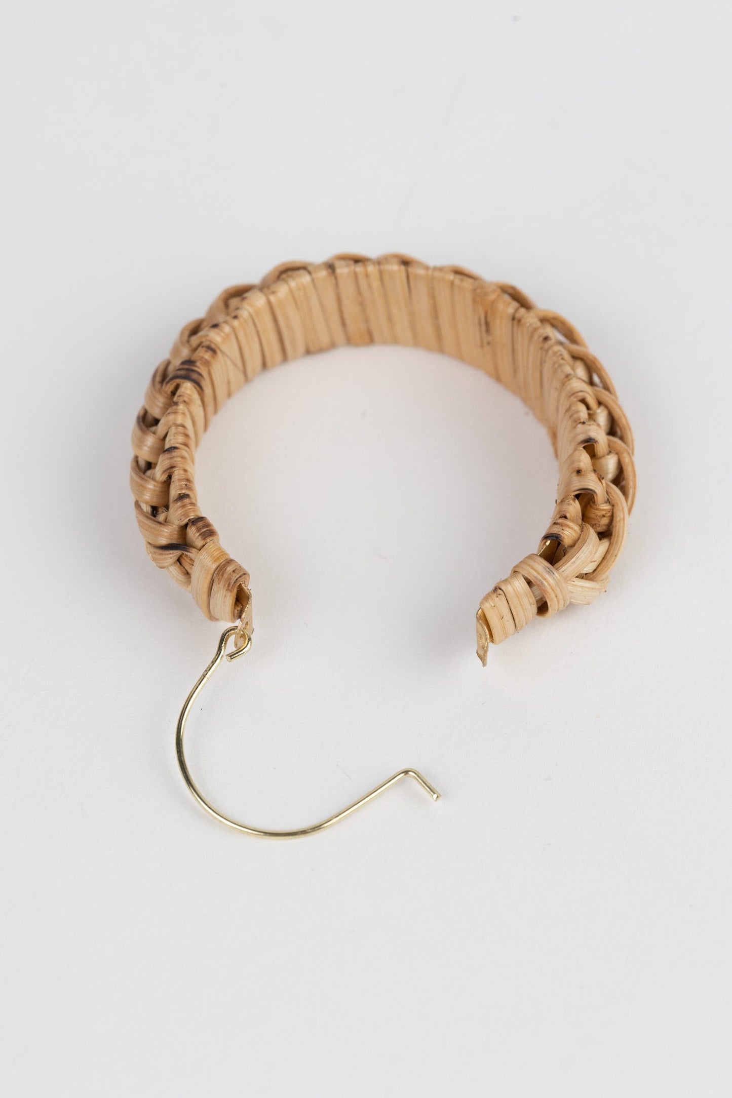 Earrings hoop wrapped cane 2D/2.5L tan