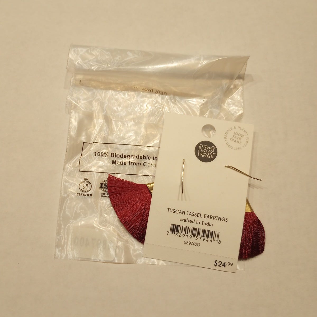 Earrings capped tassel brass/poly 2L wine red