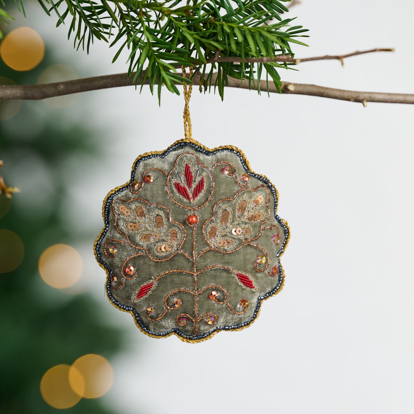 Ornament vintage M/2 stuffed velvet 4D grn/gld/rd