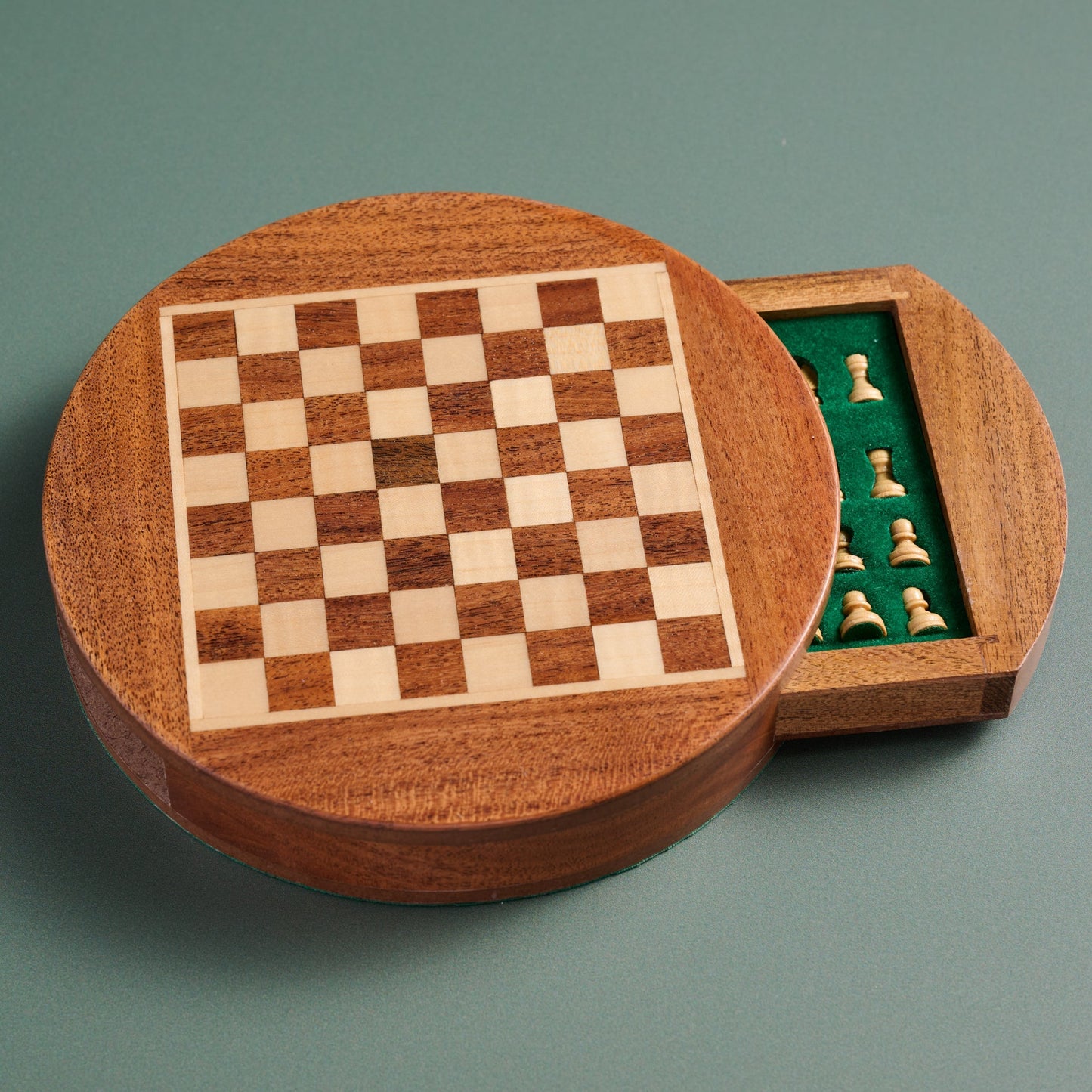 Chess round magnetic acacia/haldu wd 6D brn