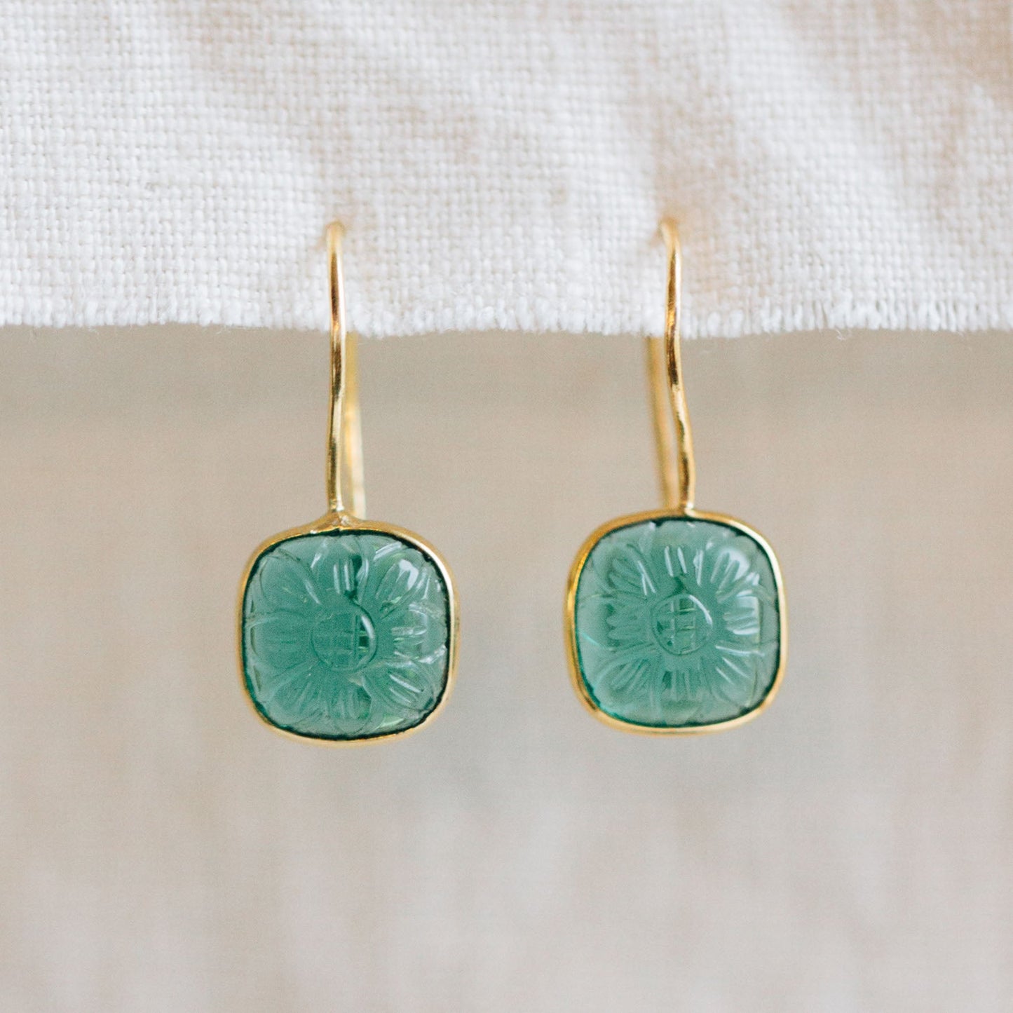 Earrings dangle sq appetite glss/brss 1L teal/gold