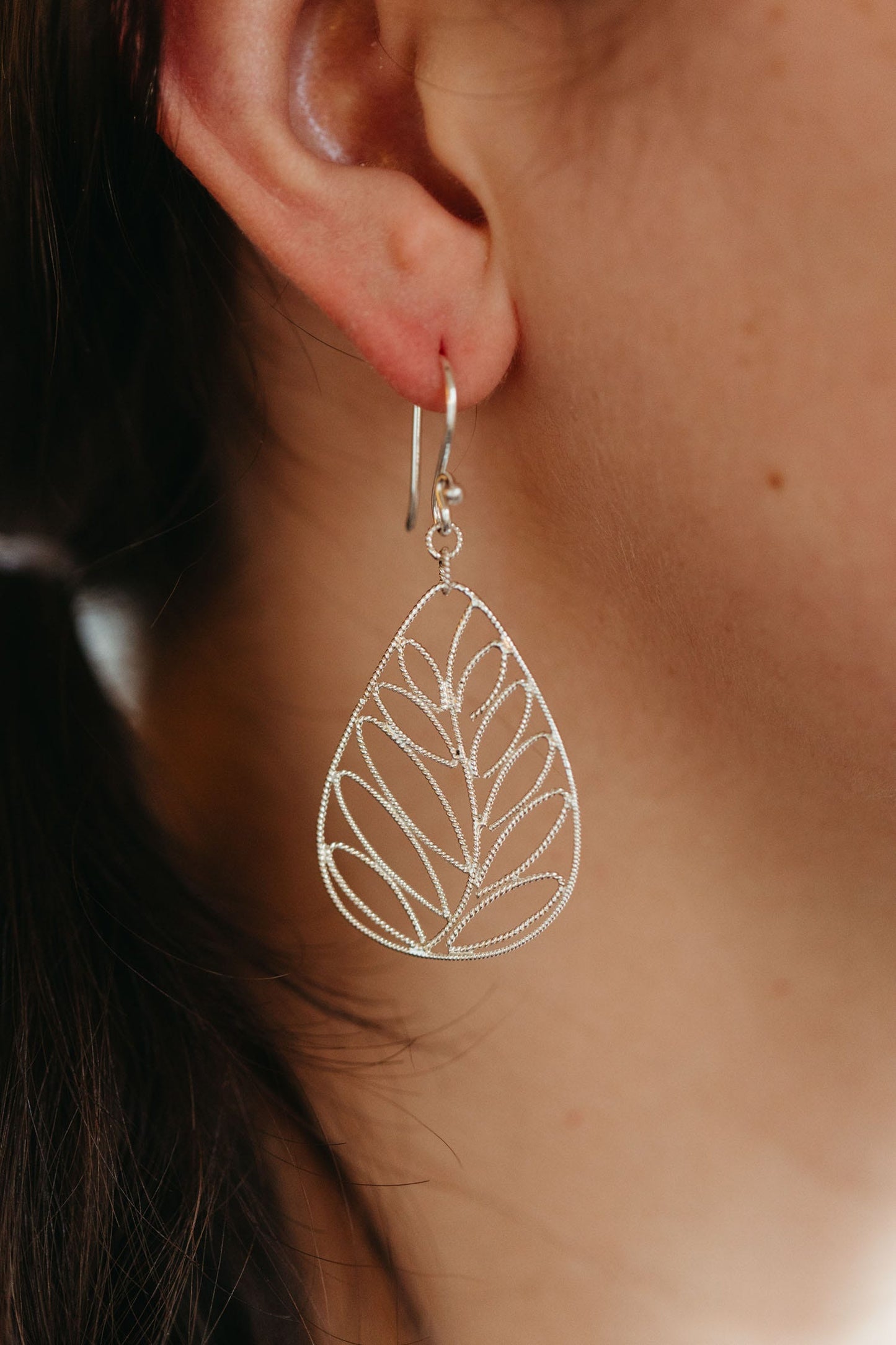 Earrings palm leaf t-drop flgr strlg 2.25L silv