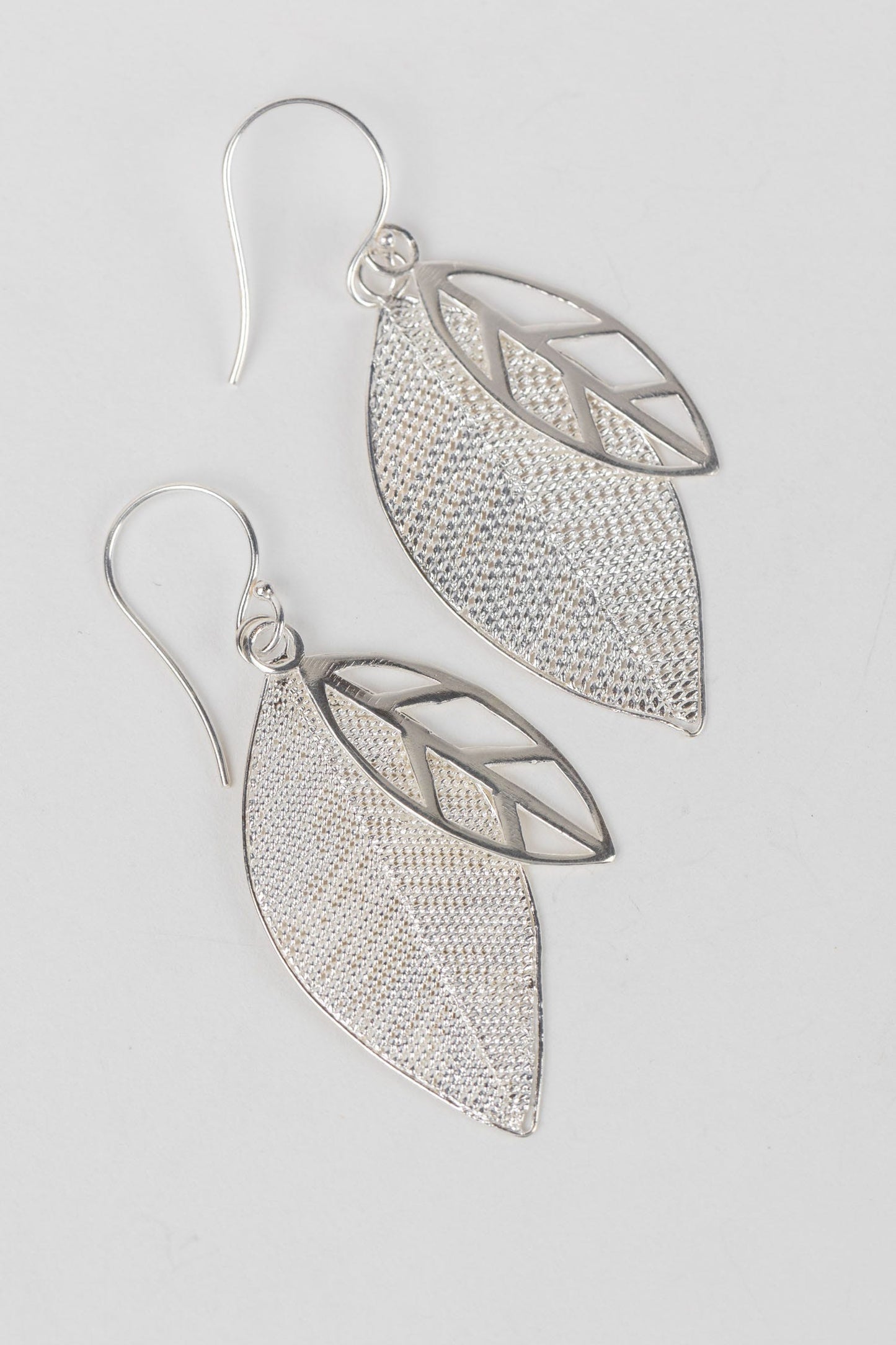 Earrings layered leaves filigree strlg 2L silv