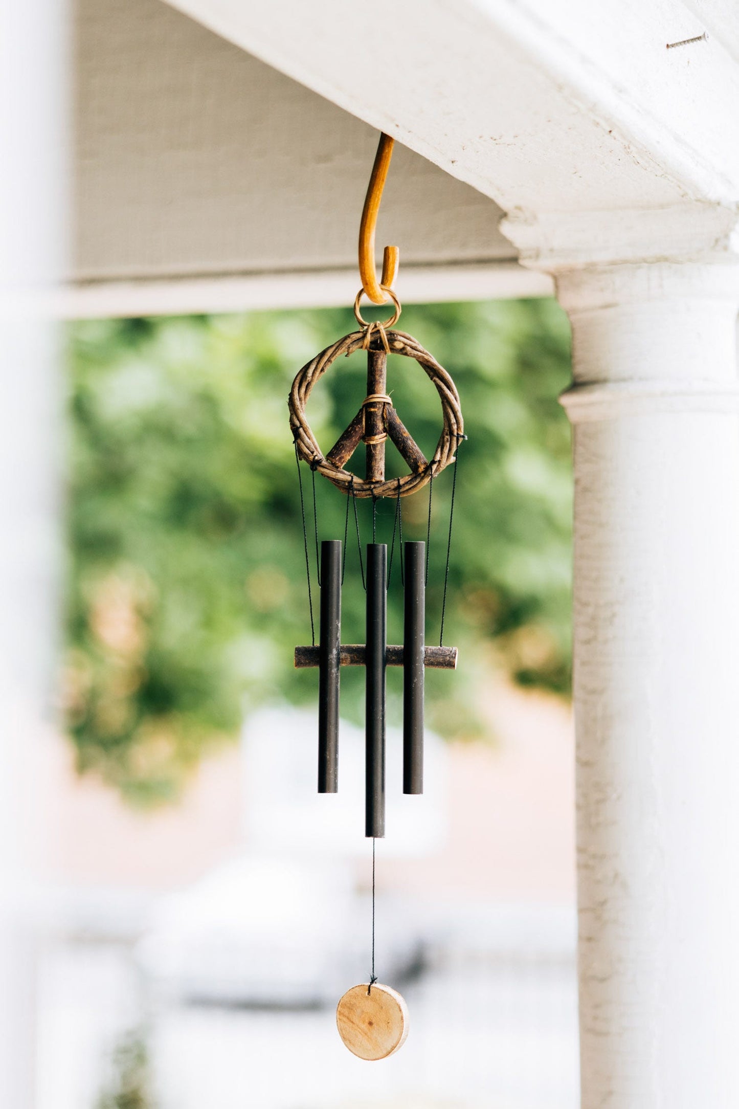Chime peace sign 3 pipes wd/metal 4Dx18L nat/brn