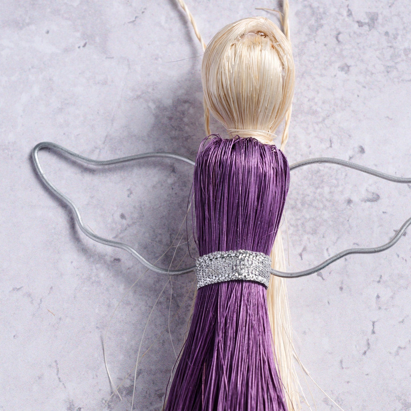 Ornament angel M/3 abaca/wire 5.5H prpl/silv
