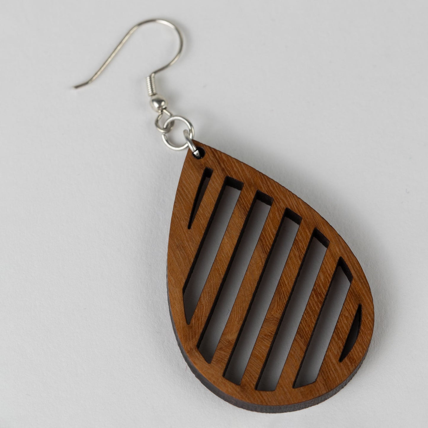 Earrings t-drop diagonal cutouts wd/mtl 2.75L brn