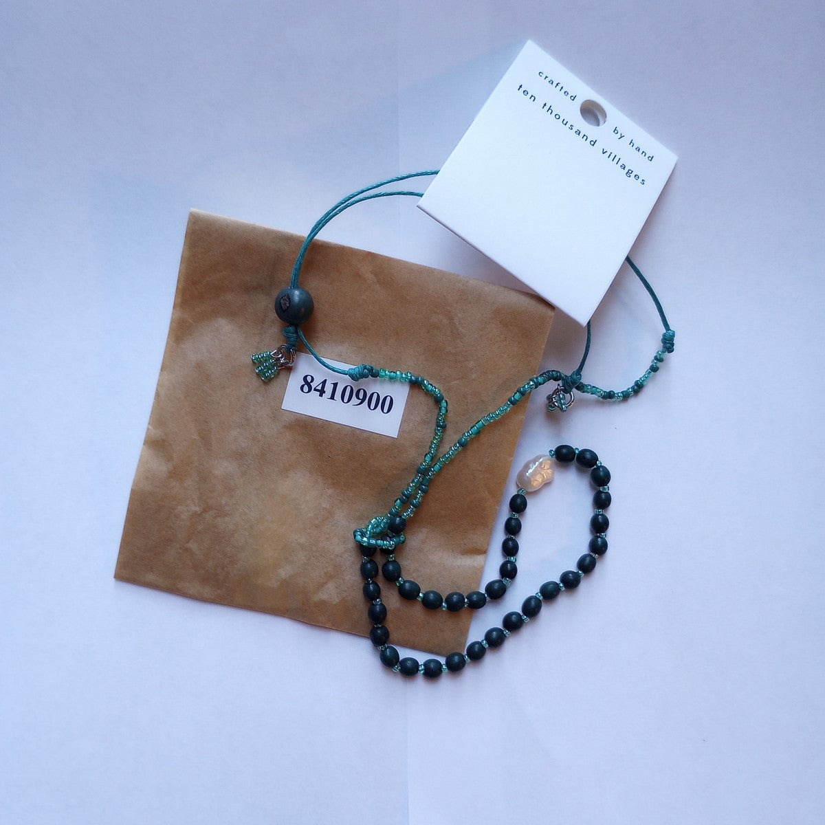 Necklace offset pearl/seeds/glass/cord 26L grn/wht