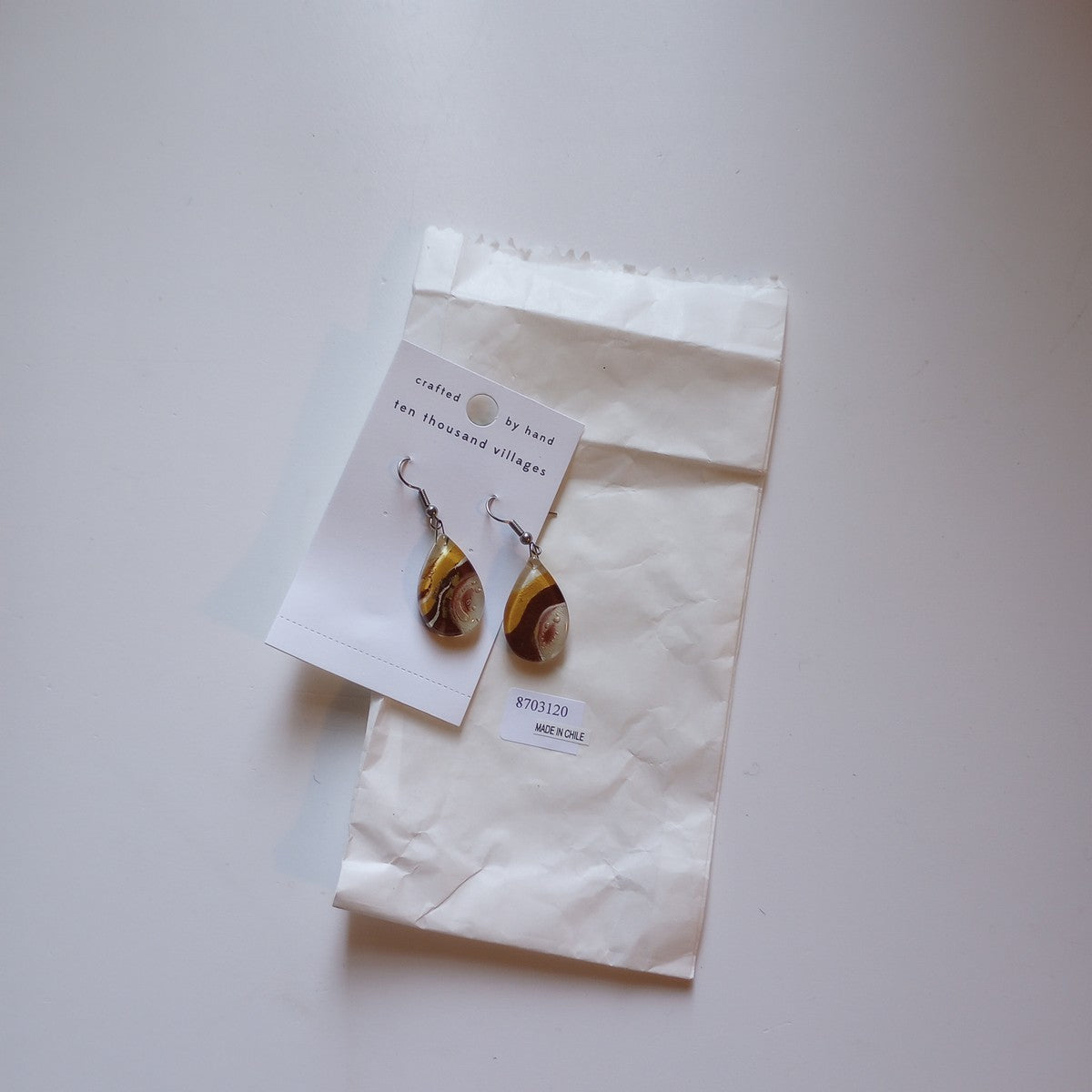 Earrings T-drop fused glss/steel 1.75L tan/rd/silv
