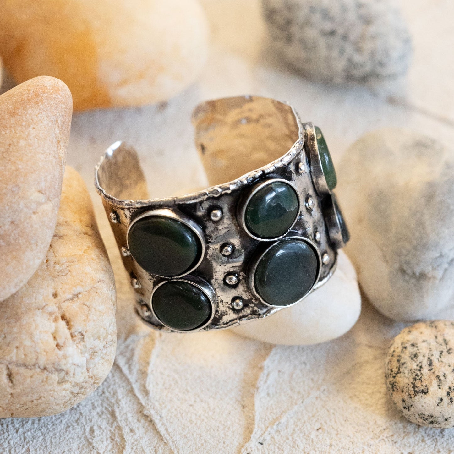 Bracelet cuff large brass/agate 1.75W silv/grn
